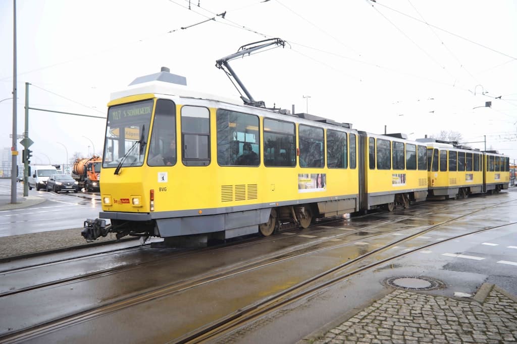 Berlin verkaufte 574 Tatra-Bahnen: Hätten sie beim Eisregen geholfen?