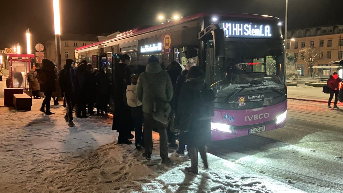 Bahnstrecke Berlin-Hamburg: Verzögerungen treffen Pendler hart