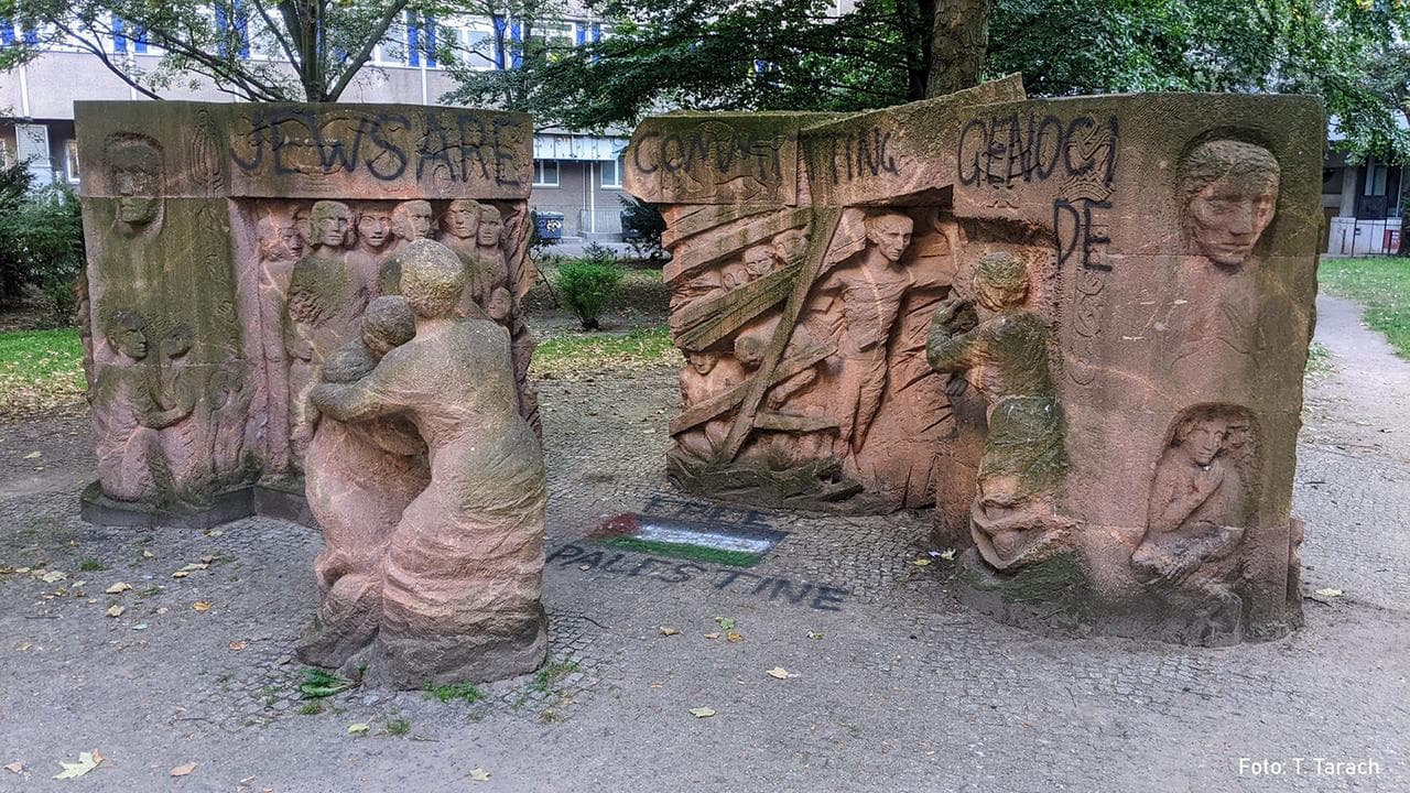 Angriffe auf NS-Gedenkstätten erreichen Höchststand