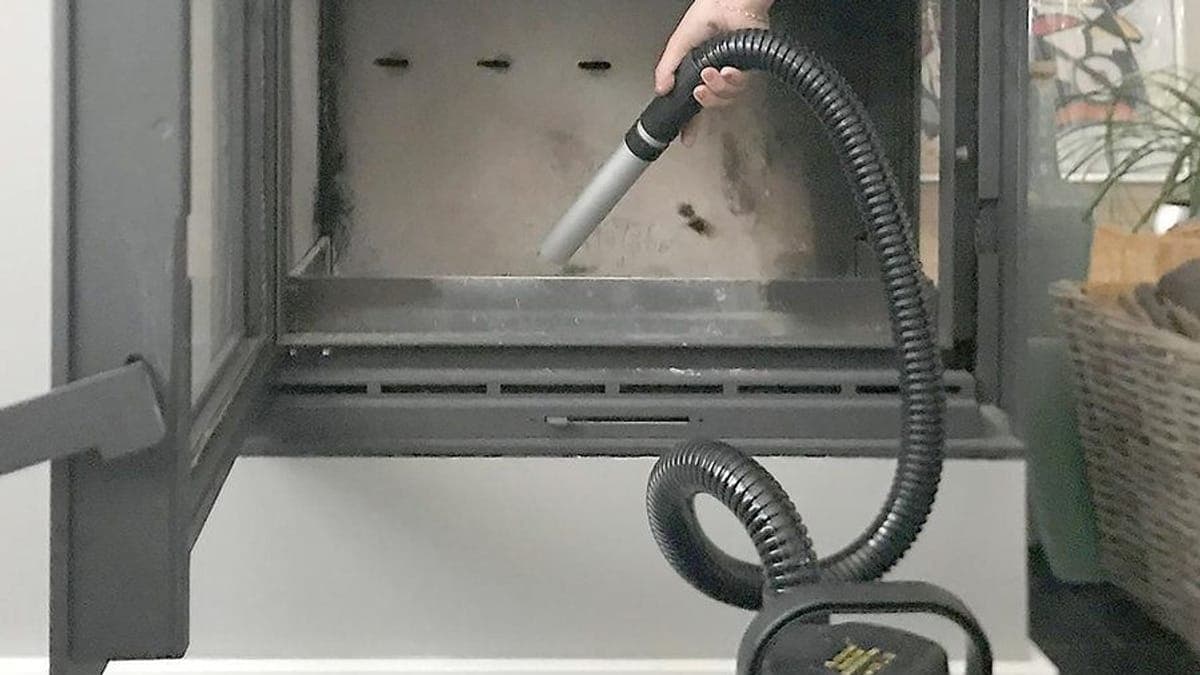Tchibo Aschesauger: Nachhaltige Kaminreinigung im Test